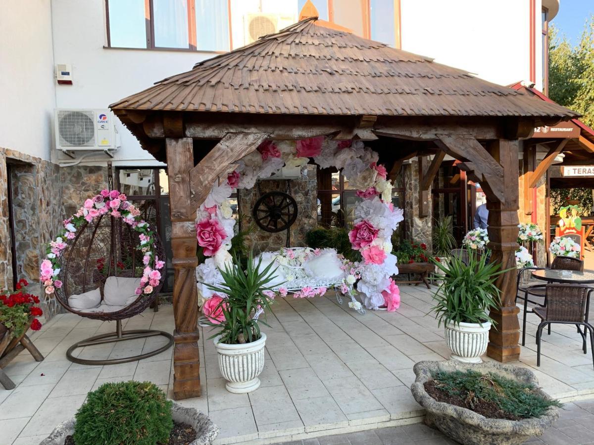 Hanu Lui Gica Spa Satu Mare Ngoại thất bức ảnh