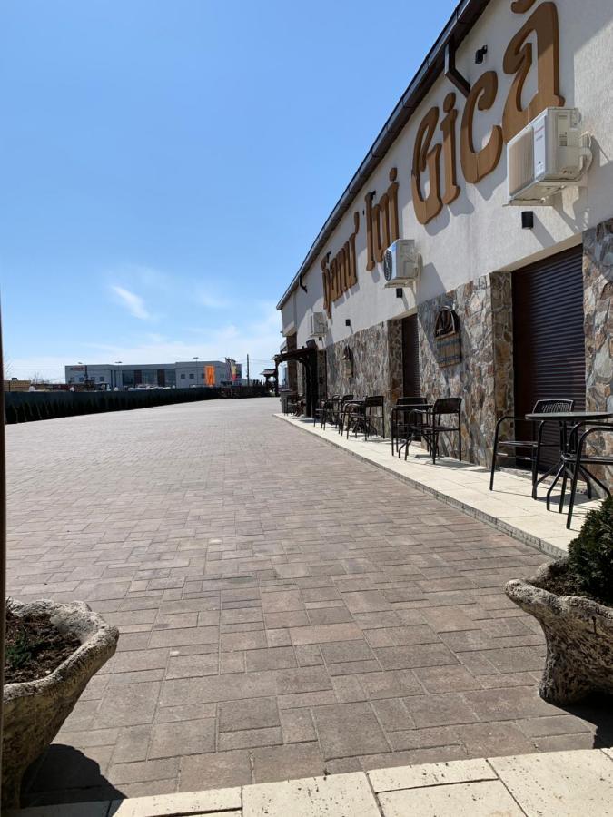 Hanu Lui Gica Spa Satu Mare Ngoại thất bức ảnh