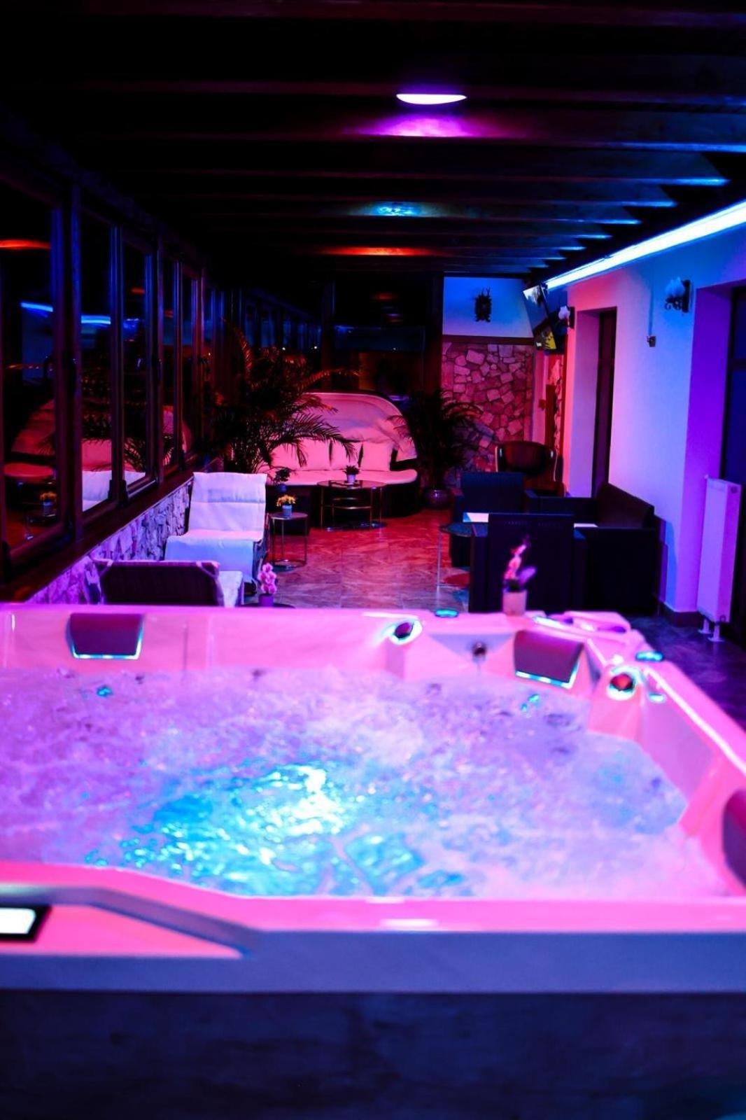 Hanu Lui Gica Spa Satu Mare Ngoại thất bức ảnh