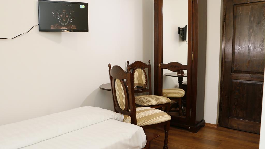 Hanu Lui Gica Spa Satu Mare Phòng bức ảnh