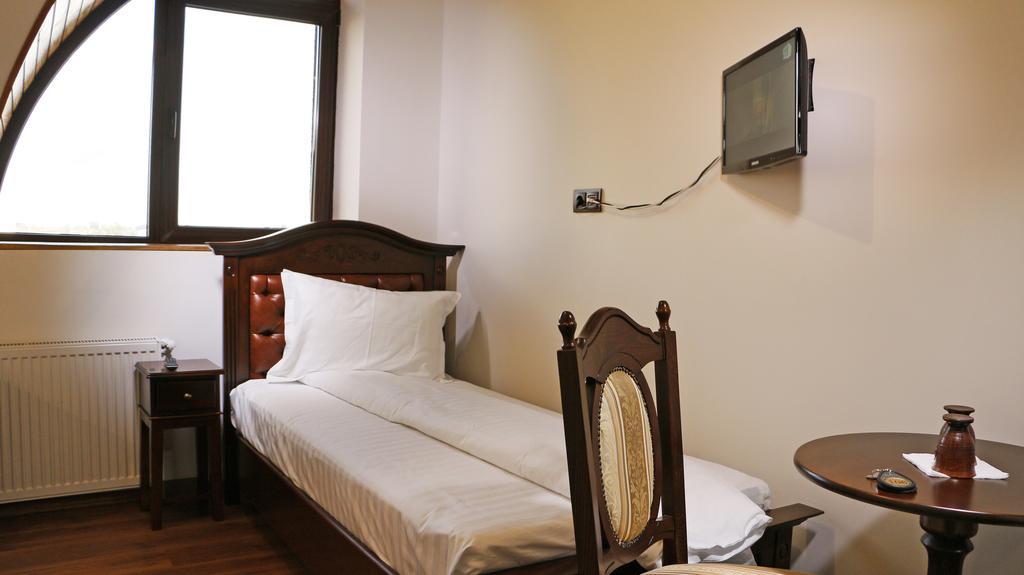 Hanu Lui Gica Spa Satu Mare Phòng bức ảnh