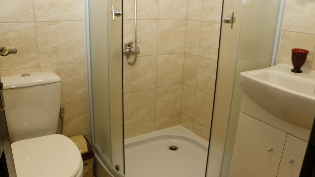 Hanu Lui Gica Spa Satu Mare Phòng bức ảnh